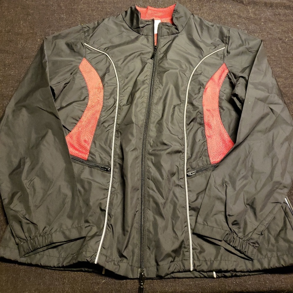 Curves windbreaker